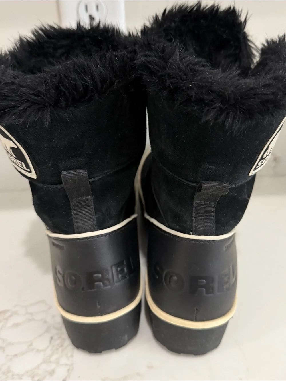 Sorel Tivoli IV Boots Women's 9 Black Suede Fleece Lined Waterproof Winter Warm